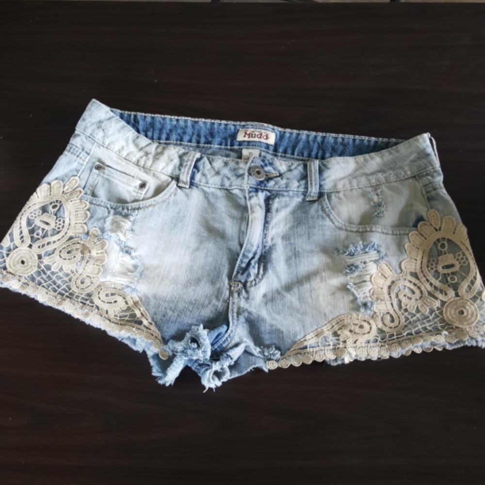 Adorable jean shorts size 11